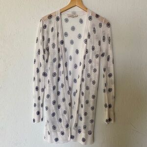 Women's White and Black Patterned Sweater